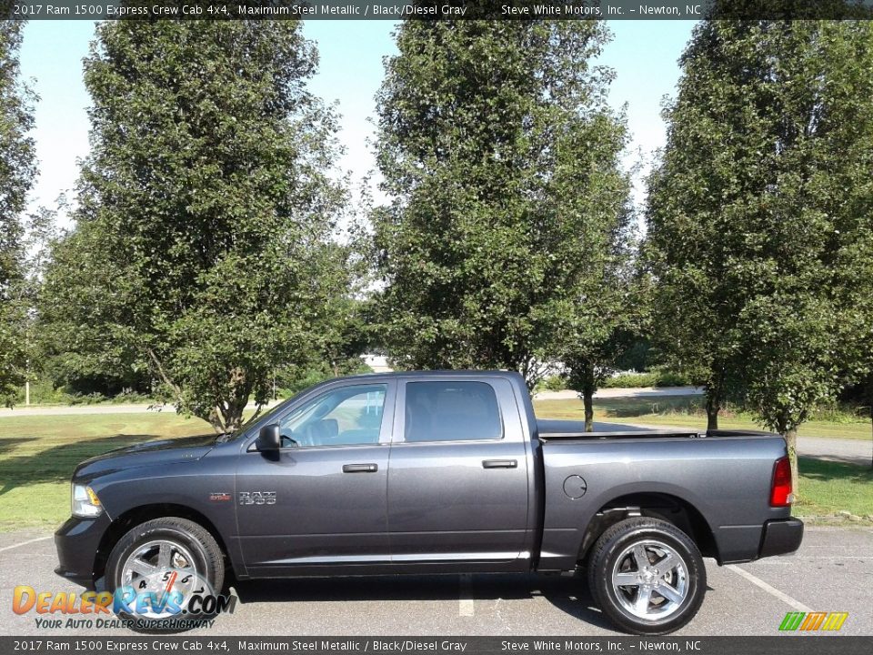2017 Ram 1500 Express Crew Cab 4x4 Maximum Steel Metallic / Black/Diesel Gray Photo #1