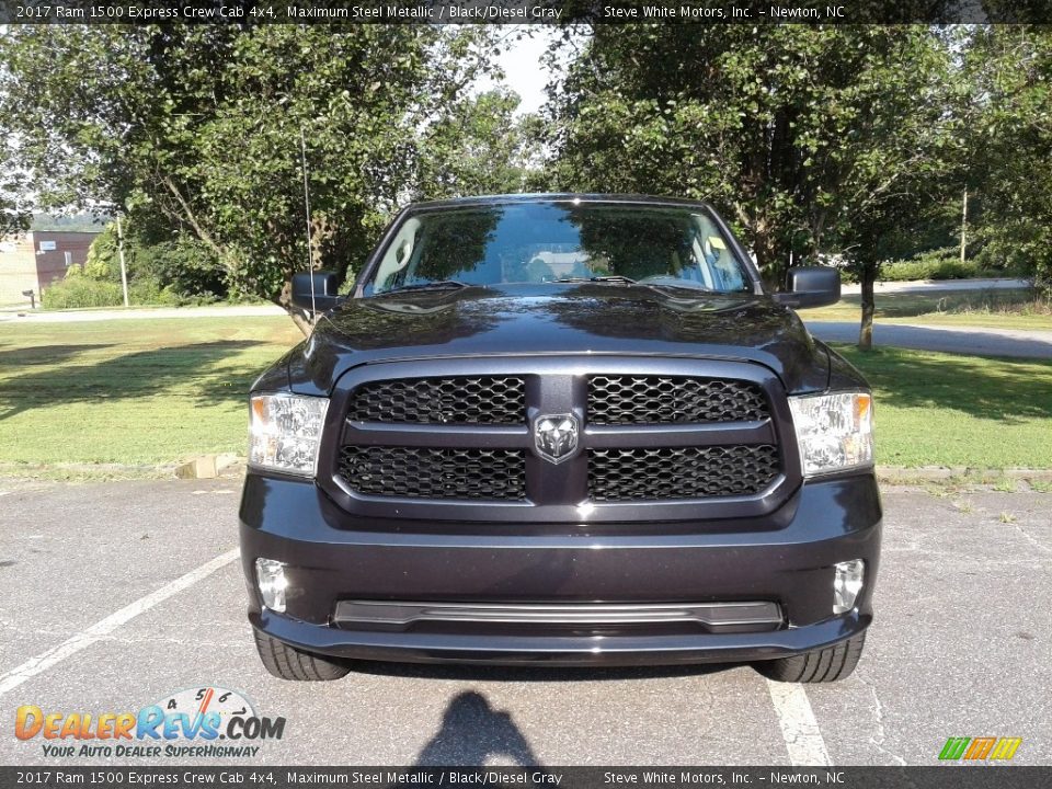 2017 Ram 1500 Express Crew Cab 4x4 Maximum Steel Metallic / Black/Diesel Gray Photo #3
