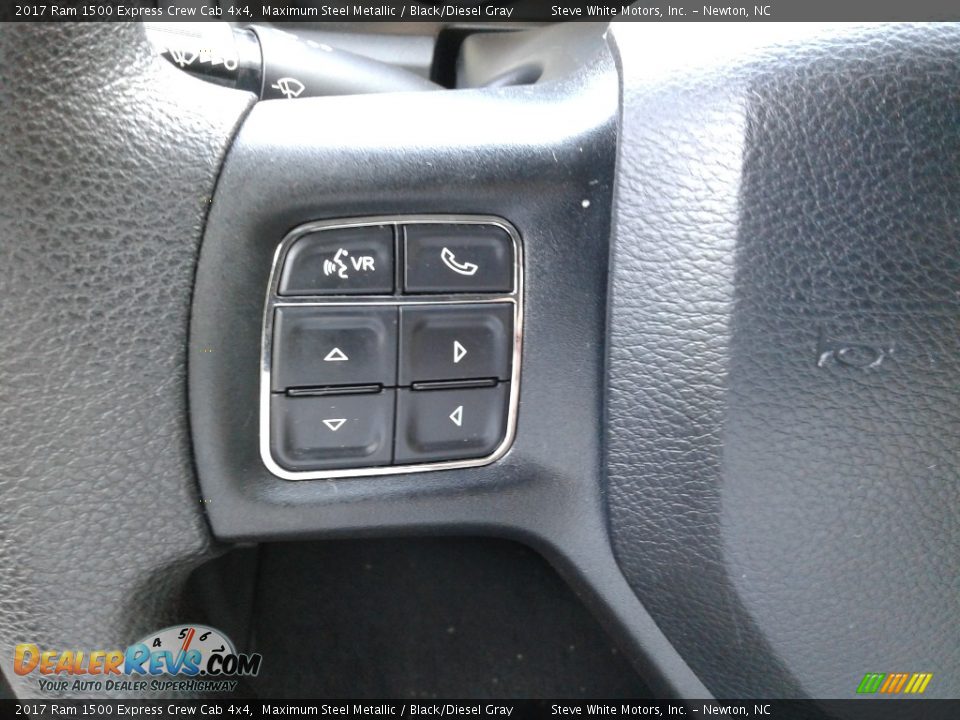 2017 Ram 1500 Express Crew Cab 4x4 Maximum Steel Metallic / Black/Diesel Gray Photo #15