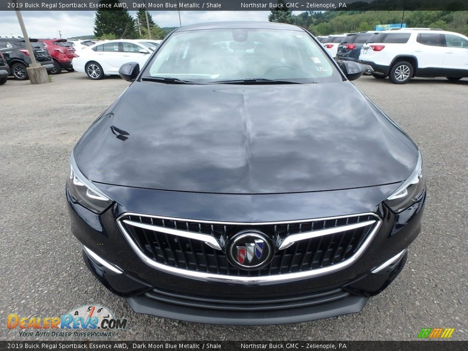 2019 Buick Regal Sportback Essence AWD Dark Moon Blue Metallic / Shale Photo #2
