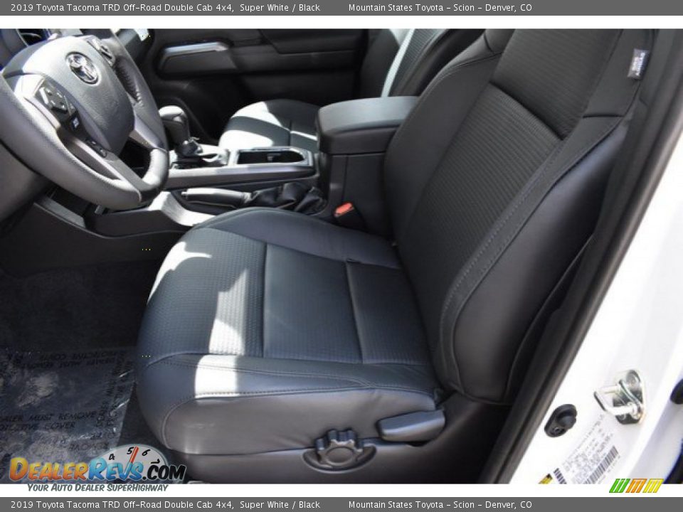 2019 Toyota Tacoma TRD Off-Road Double Cab 4x4 Super White / Black Photo #6