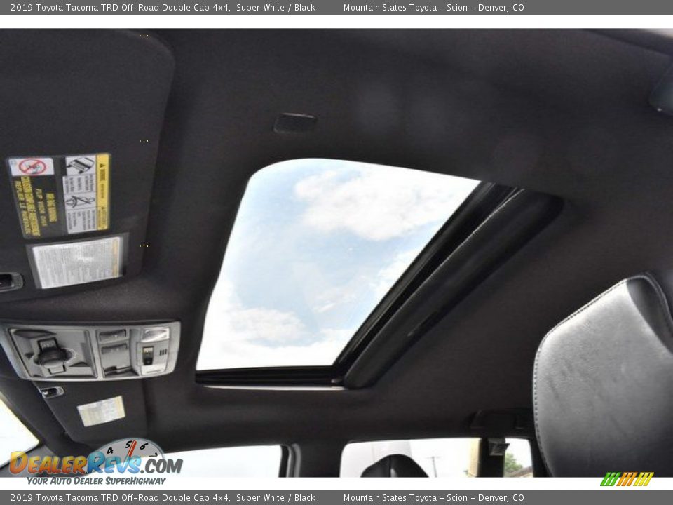 2019 Toyota Tacoma TRD Off-Road Double Cab 4x4 Super White / Black Photo #8