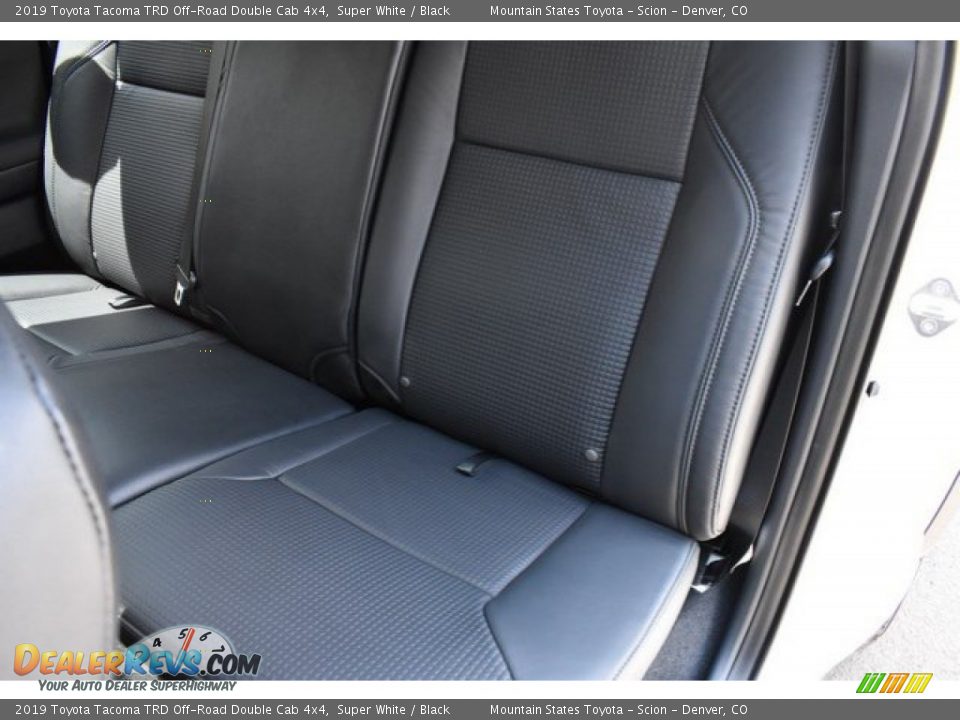 2019 Toyota Tacoma TRD Off-Road Double Cab 4x4 Super White / Black Photo #10