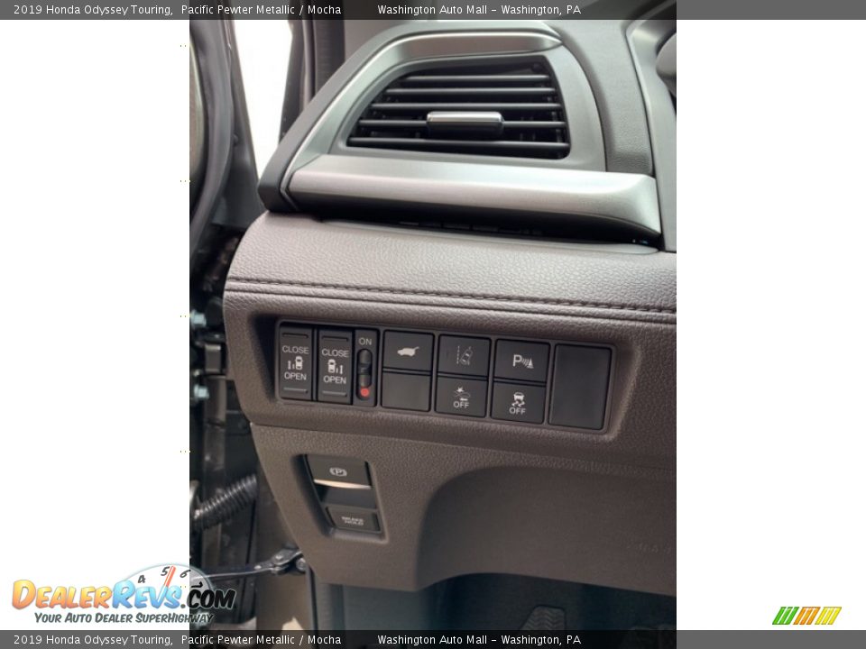 2019 Honda Odyssey Touring Pacific Pewter Metallic / Mocha Photo #12