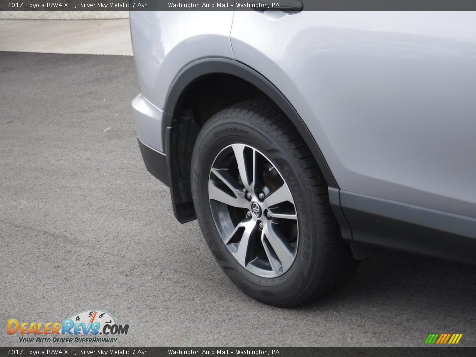 2017 Toyota RAV4 XLE Silver Sky Metallic / Ash Photo #3