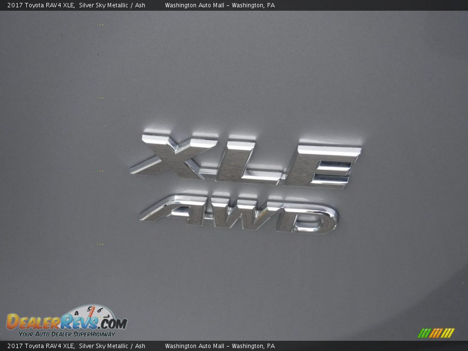2017 Toyota RAV4 XLE Silver Sky Metallic / Ash Photo #11