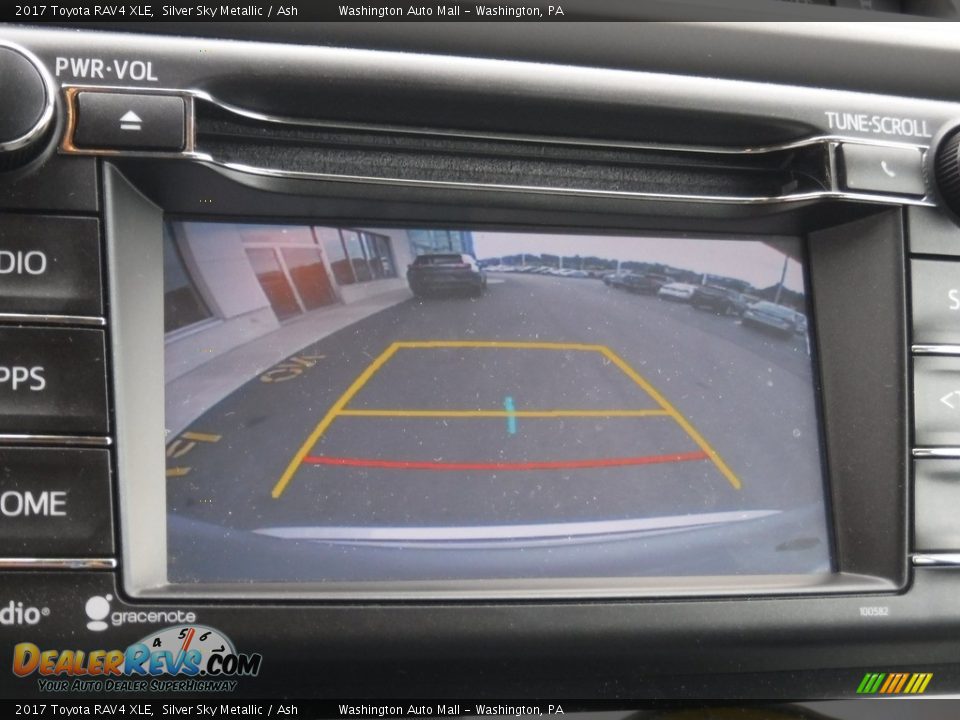 2017 Toyota RAV4 XLE Silver Sky Metallic / Ash Photo #18