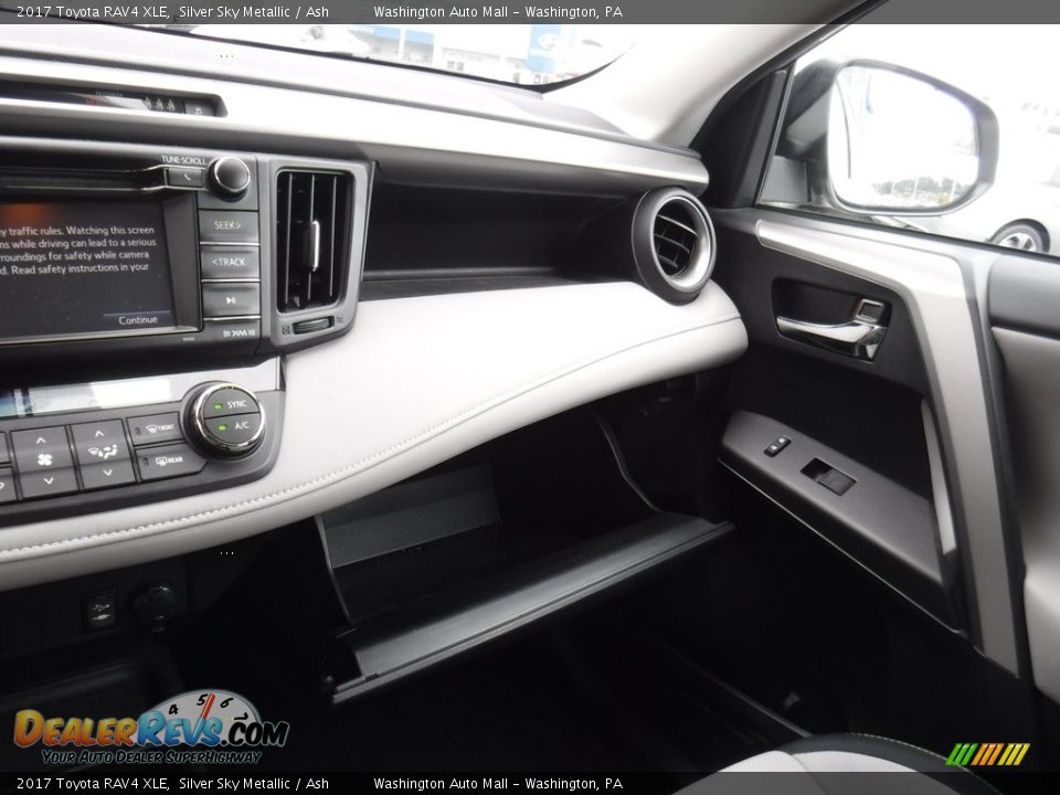 2017 Toyota RAV4 XLE Silver Sky Metallic / Ash Photo #23