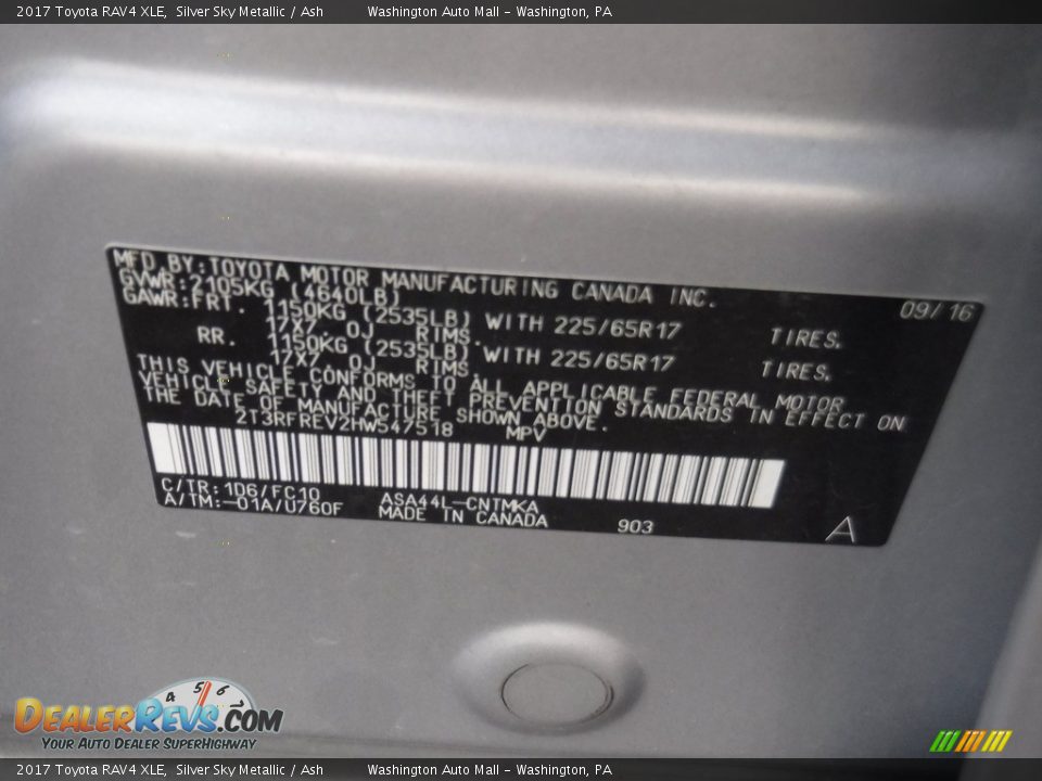 2017 Toyota RAV4 XLE Silver Sky Metallic / Ash Photo #28