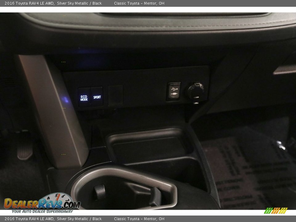2016 Toyota RAV4 LE AWD Silver Sky Metallic / Black Photo #12