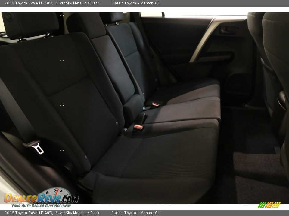 2016 Toyota RAV4 LE AWD Silver Sky Metallic / Black Photo #15