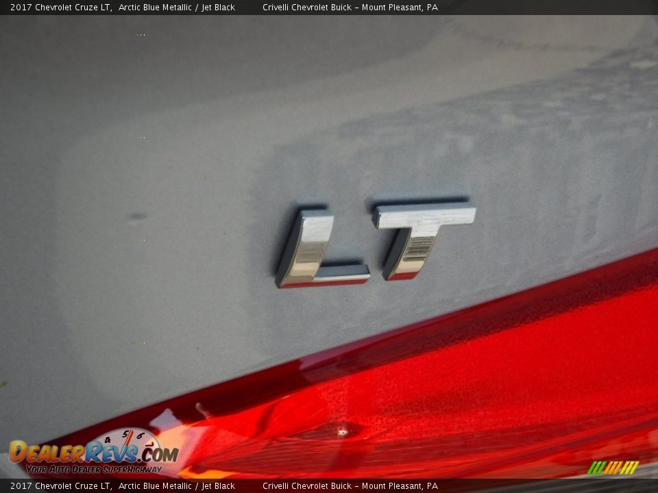 2017 Chevrolet Cruze LT Arctic Blue Metallic / Jet Black Photo #9