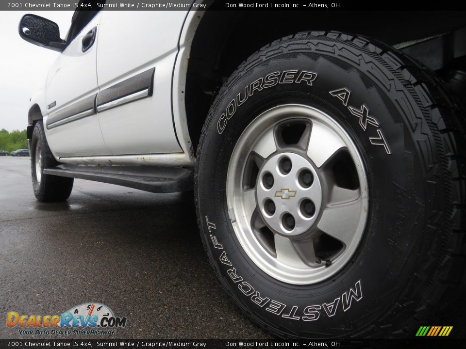 2001 Chevrolet Tahoe LS 4x4 Summit White / Graphite/Medium Gray Photo #10