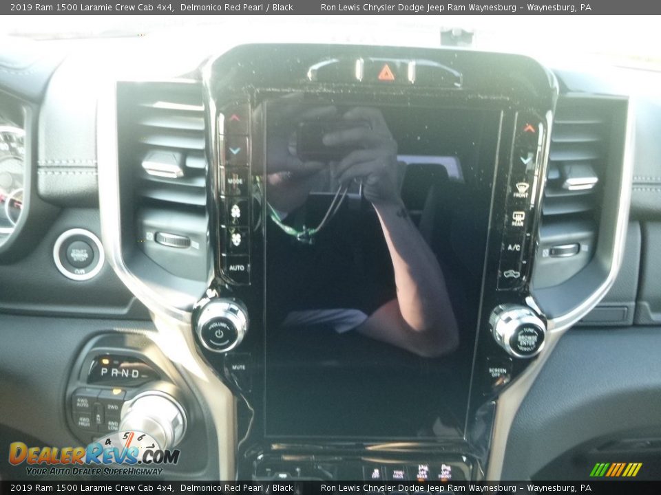 2019 Ram 1500 Laramie Crew Cab 4x4 Delmonico Red Pearl / Black Photo #15
