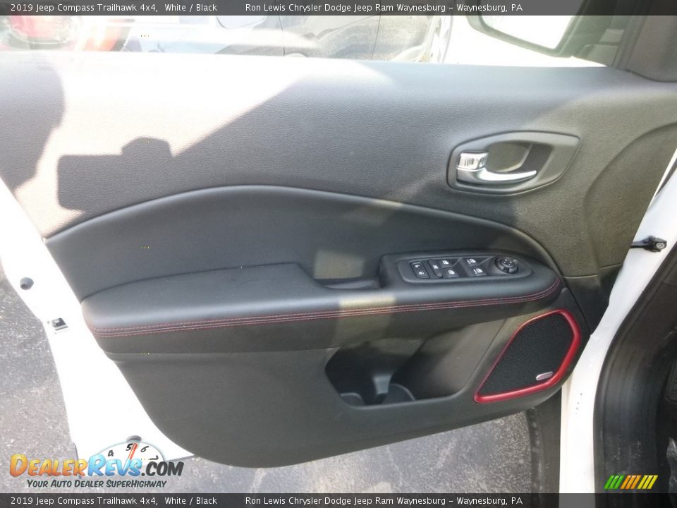 2019 Jeep Compass Trailhawk 4x4 White / Black Photo #14