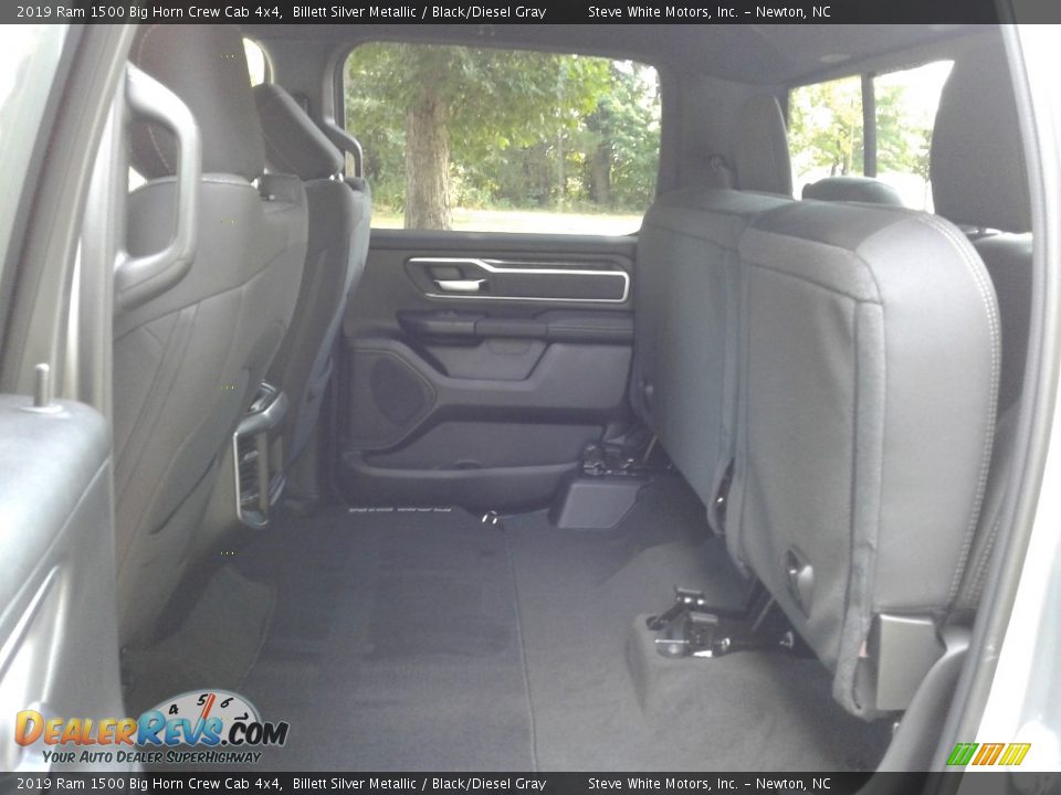 2019 Ram 1500 Big Horn Crew Cab 4x4 Billett Silver Metallic / Black/Diesel Gray Photo #13