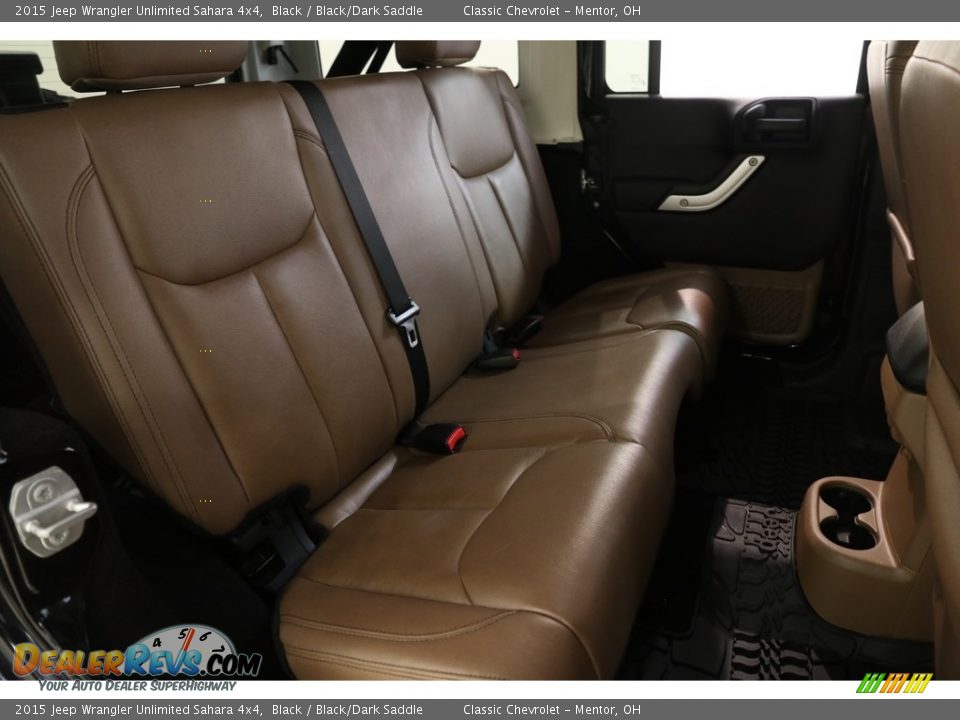 2015 Jeep Wrangler Unlimited Sahara 4x4 Black / Black/Dark Saddle Photo #14