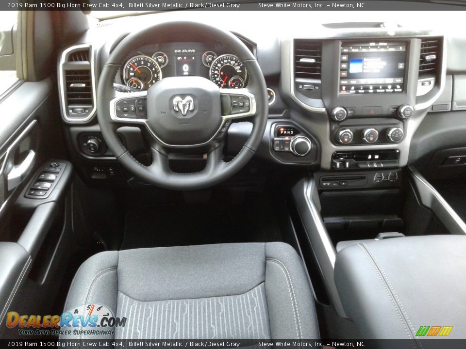 2019 Ram 1500 Big Horn Crew Cab 4x4 Billett Silver Metallic / Black/Diesel Gray Photo #29