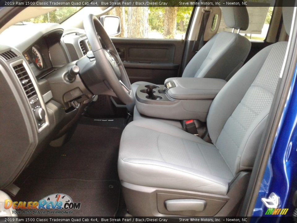 2019 Ram 1500 Classic Tradesman Quad Cab 4x4 Blue Streak Pearl / Black/Diesel Gray Photo #10