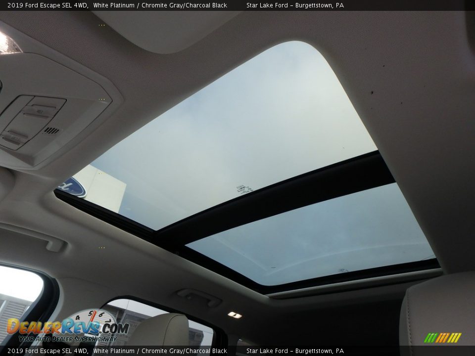 2019 Ford Escape SEL 4WD White Platinum / Chromite Gray/Charcoal Black Photo #16