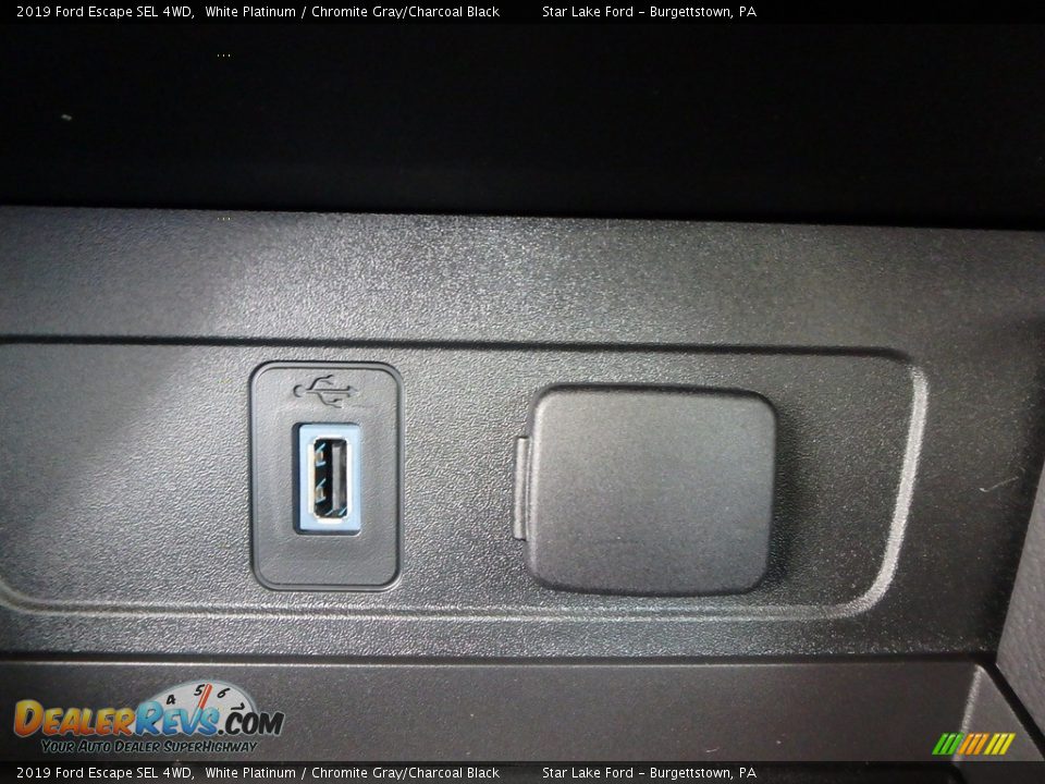 2019 Ford Escape SEL 4WD White Platinum / Chromite Gray/Charcoal Black Photo #19