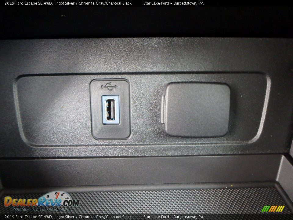 2019 Ford Escape SE 4WD Ingot Silver / Chromite Gray/Charcoal Black Photo #17