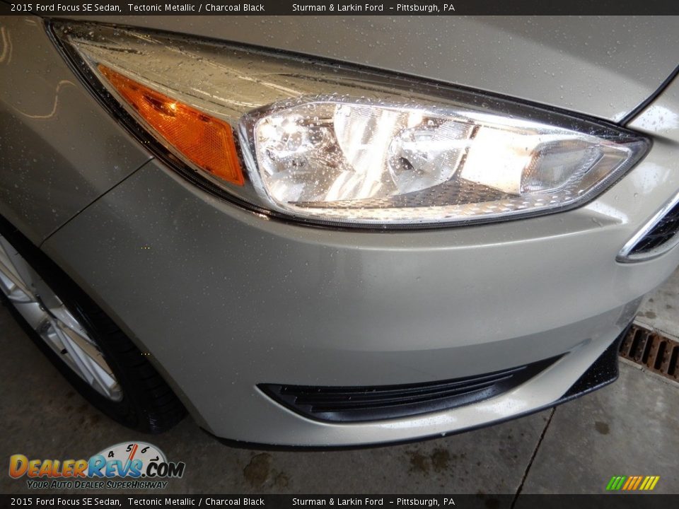 2015 Ford Focus SE Sedan Tectonic Metallic / Charcoal Black Photo #2