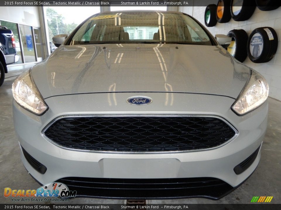2015 Ford Focus SE Sedan Tectonic Metallic / Charcoal Black Photo #10