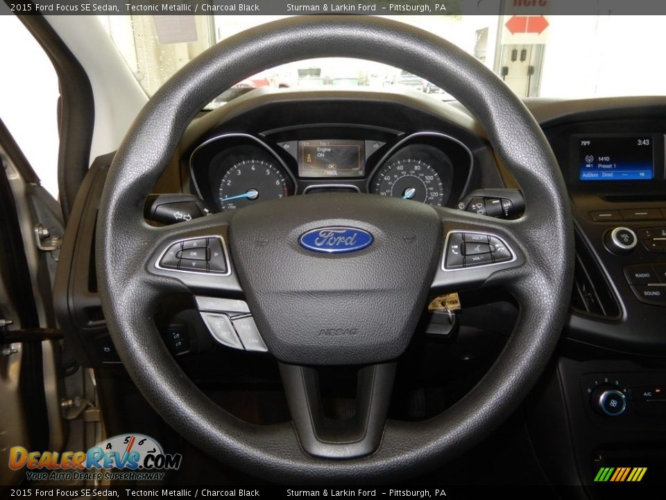 2015 Ford Focus SE Sedan Tectonic Metallic / Charcoal Black Photo #19