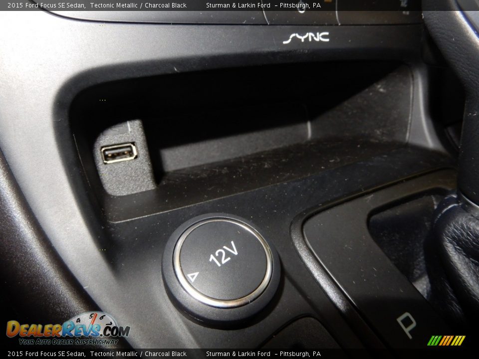2015 Ford Focus SE Sedan Tectonic Metallic / Charcoal Black Photo #21