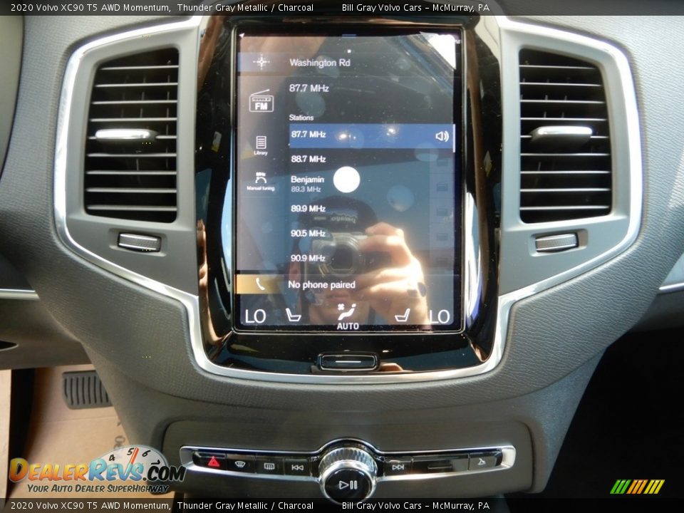 2020 Volvo XC90 T5 AWD Momentum Thunder Gray Metallic / Charcoal Photo #15
