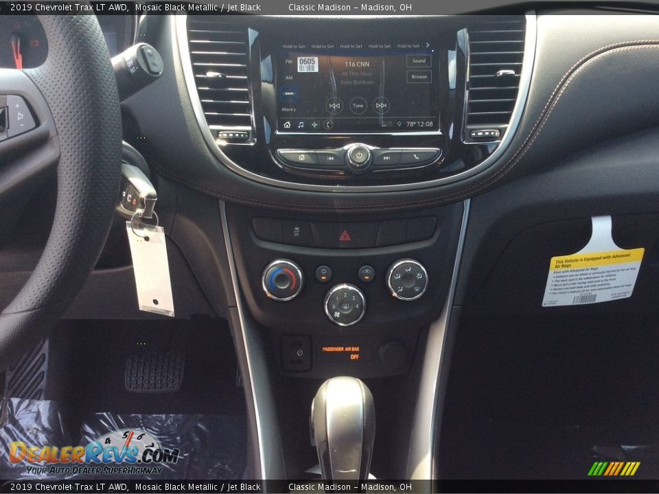 2019 Chevrolet Trax LT AWD Mosaic Black Metallic / Jet Black Photo #13