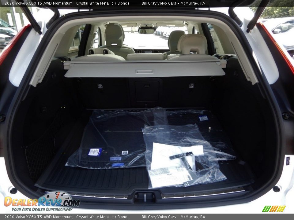 2020 Volvo XC60 T5 AWD Momentum Trunk Photo #3