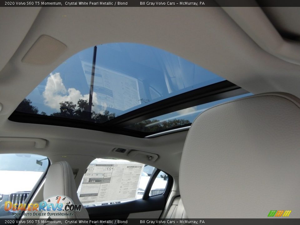 Sunroof of 2020 Volvo S60 T5 Momentum Photo #12