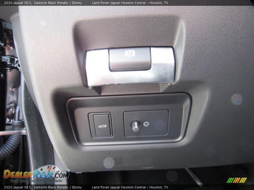 2020 Jaguar XE S Santorini Black Metallic / Ebony Photo #27