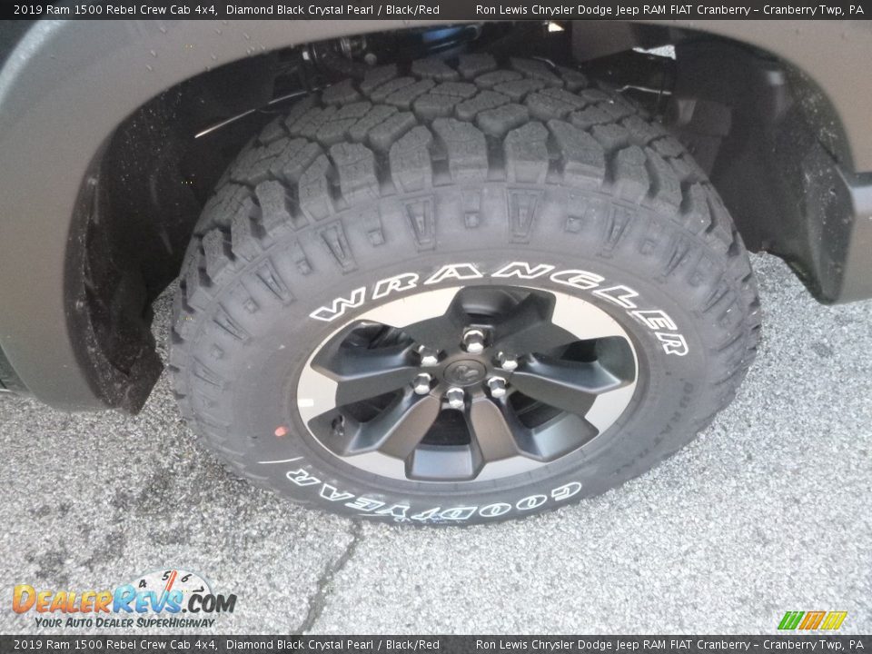 2019 Ram 1500 Rebel Crew Cab 4x4 Diamond Black Crystal Pearl / Black/Red Photo #8
