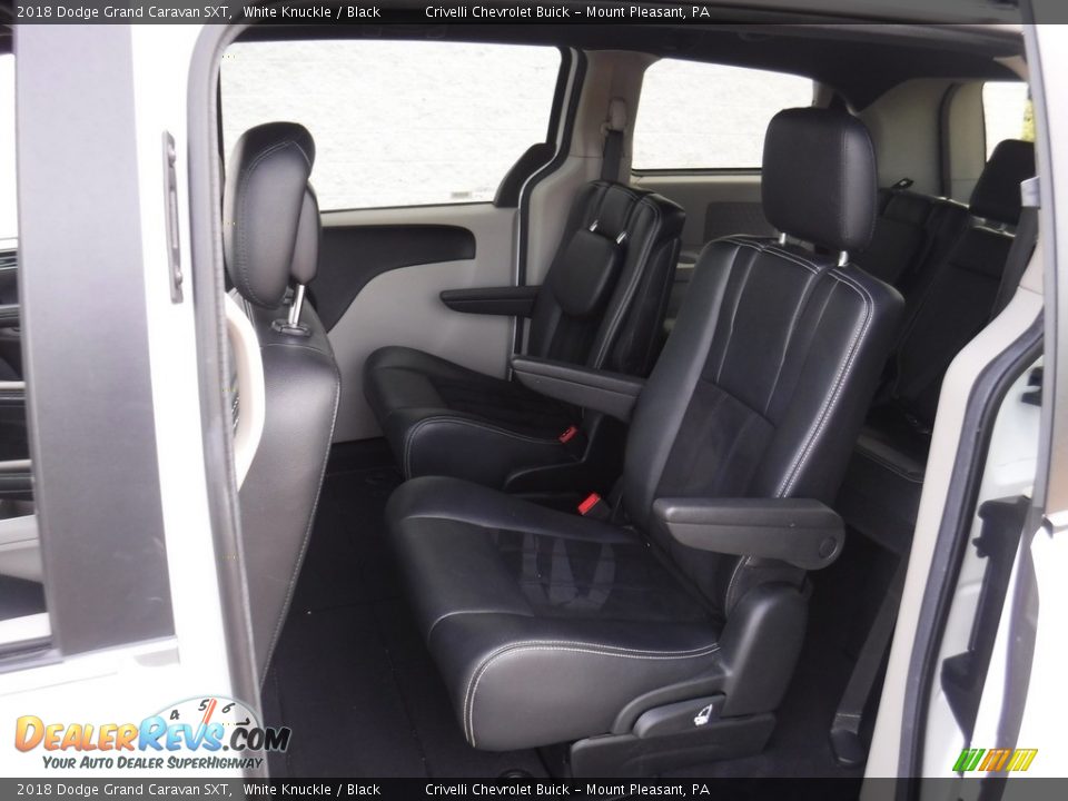 2018 Dodge Grand Caravan SXT White Knuckle / Black Photo #25