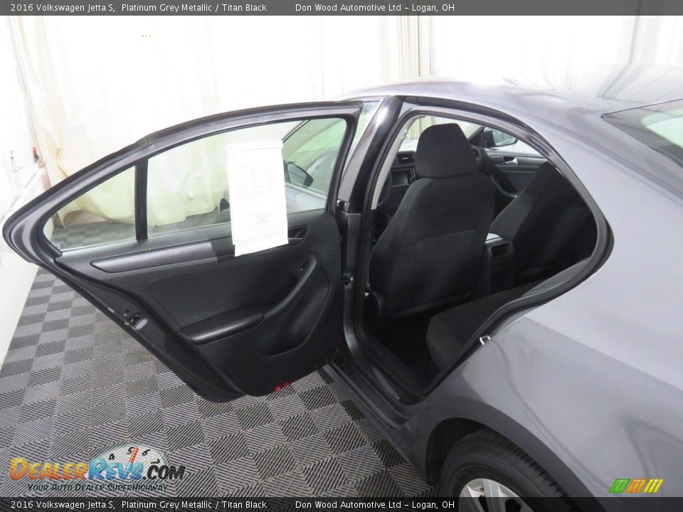 2016 Volkswagen Jetta S Platinum Grey Metallic / Titan Black Photo #29