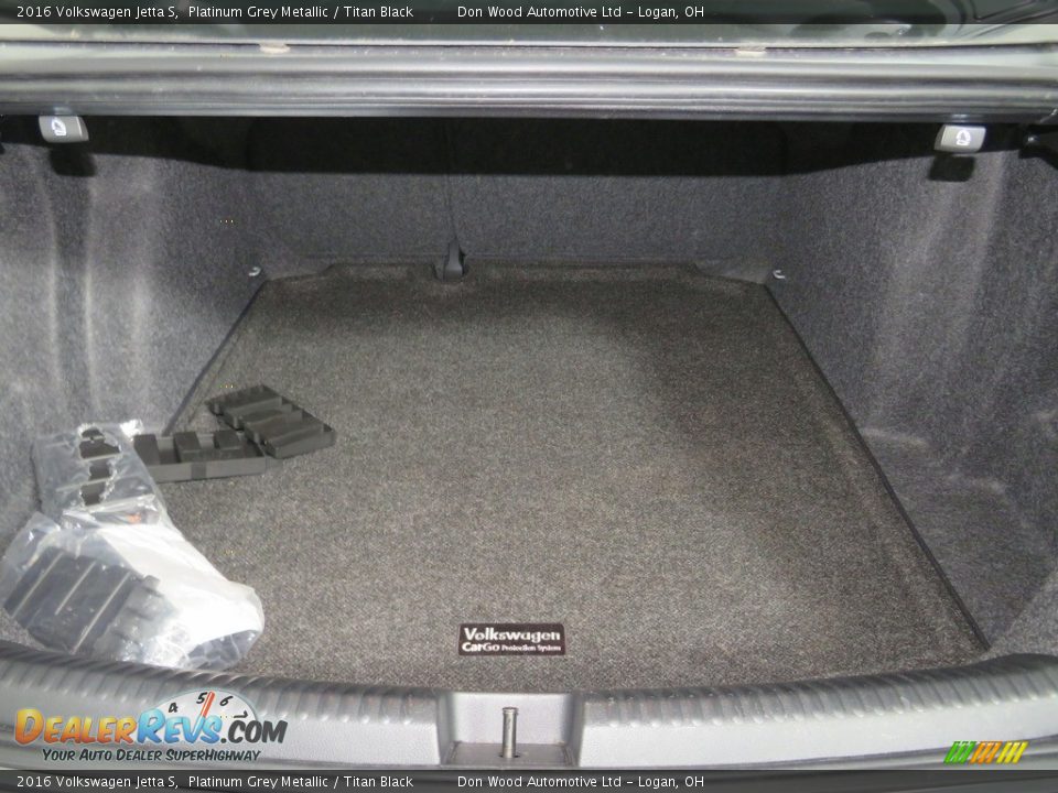 2016 Volkswagen Jetta S Platinum Grey Metallic / Titan Black Photo #33