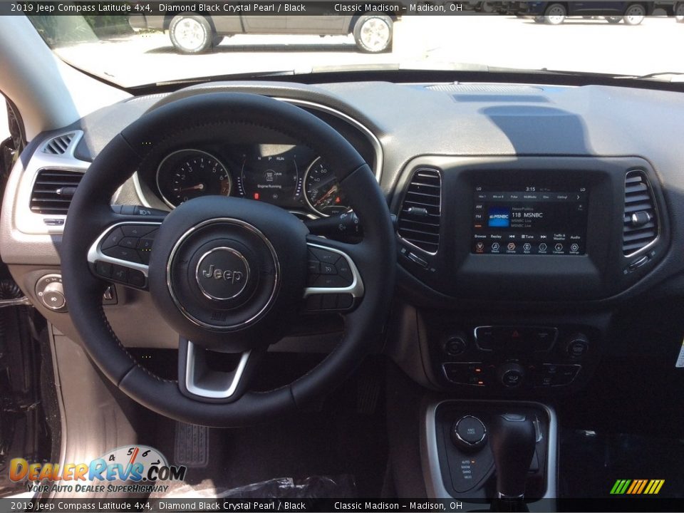 2019 Jeep Compass Latitude 4x4 Diamond Black Crystal Pearl / Black Photo #2