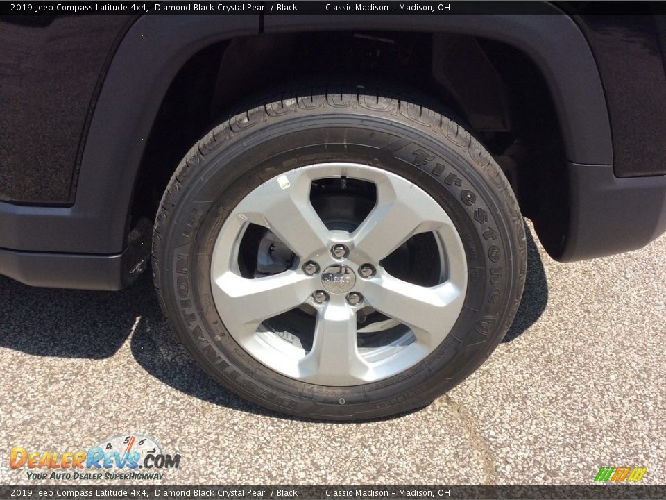 2019 Jeep Compass Latitude 4x4 Diamond Black Crystal Pearl / Black Photo #9