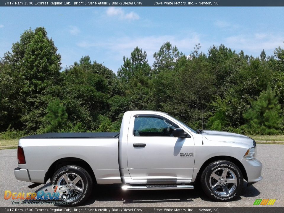 2017 Ram 1500 Express Regular Cab Bright Silver Metallic / Black/Diesel Gray Photo #5