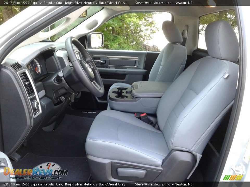 2017 Ram 1500 Express Regular Cab Bright Silver Metallic / Black/Diesel Gray Photo #10