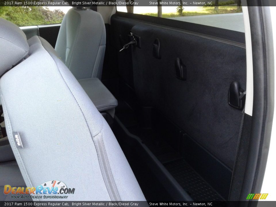 2017 Ram 1500 Express Regular Cab Bright Silver Metallic / Black/Diesel Gray Photo #11