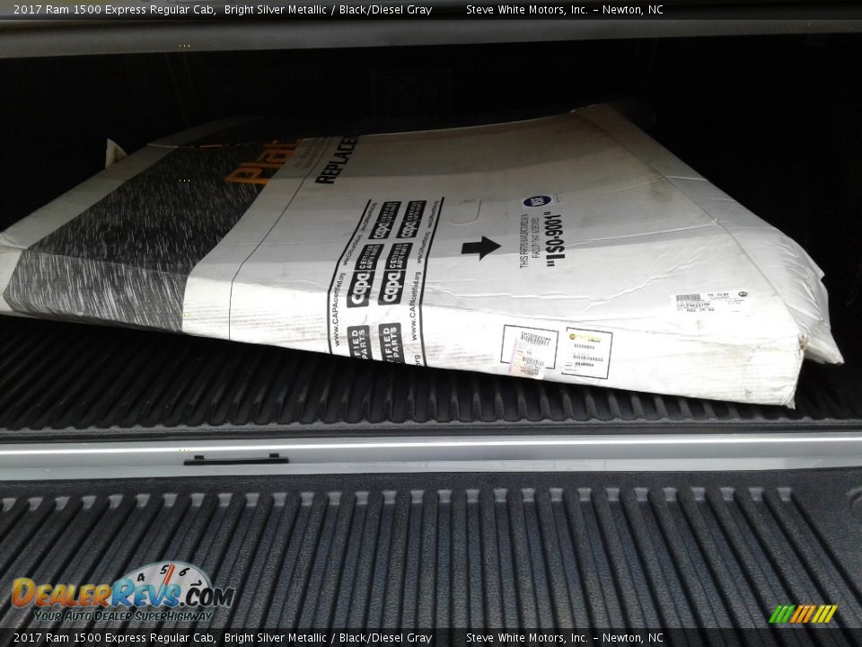 2017 Ram 1500 Express Regular Cab Bright Silver Metallic / Black/Diesel Gray Photo #14