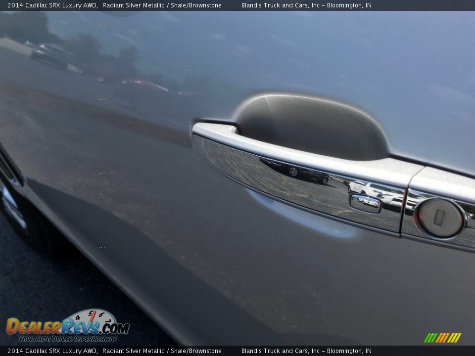 2014 Cadillac SRX Luxury AWD Radiant Silver Metallic / Shale/Brownstone Photo #10