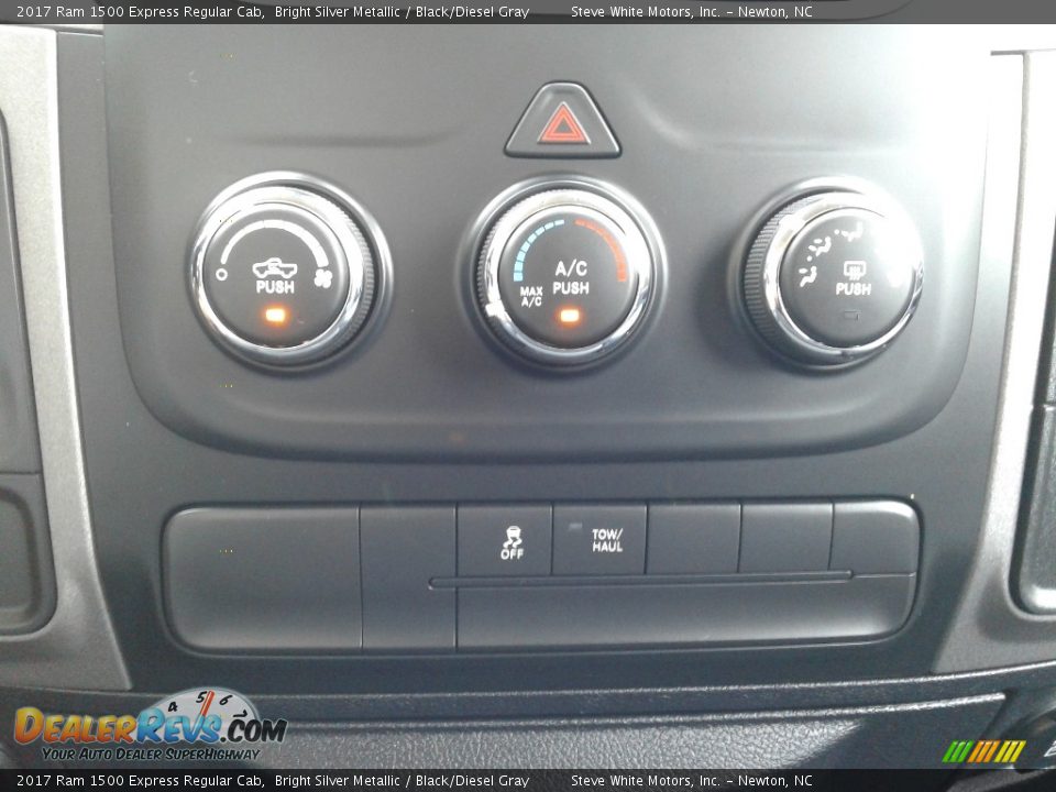 2017 Ram 1500 Express Regular Cab Bright Silver Metallic / Black/Diesel Gray Photo #24