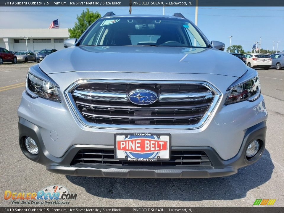 2019 Subaru Outback 2.5i Premium Ice Silver Metallic / Slate Black Photo #2