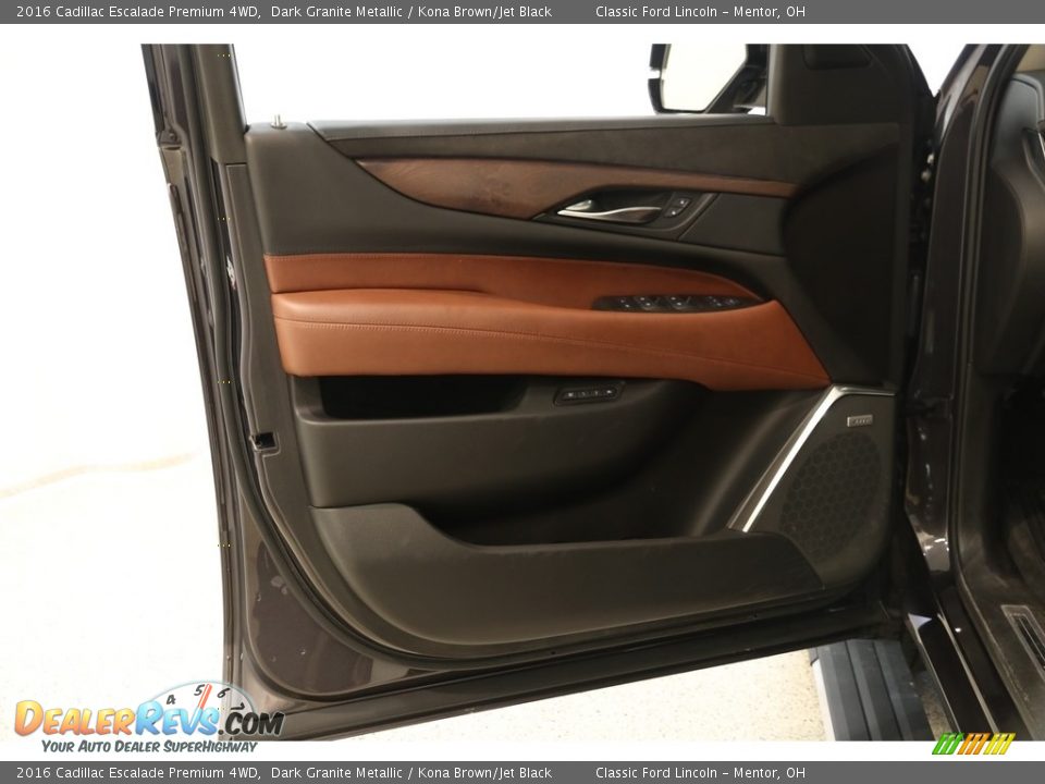 2016 Cadillac Escalade Premium 4WD Dark Granite Metallic / Kona Brown/Jet Black Photo #4