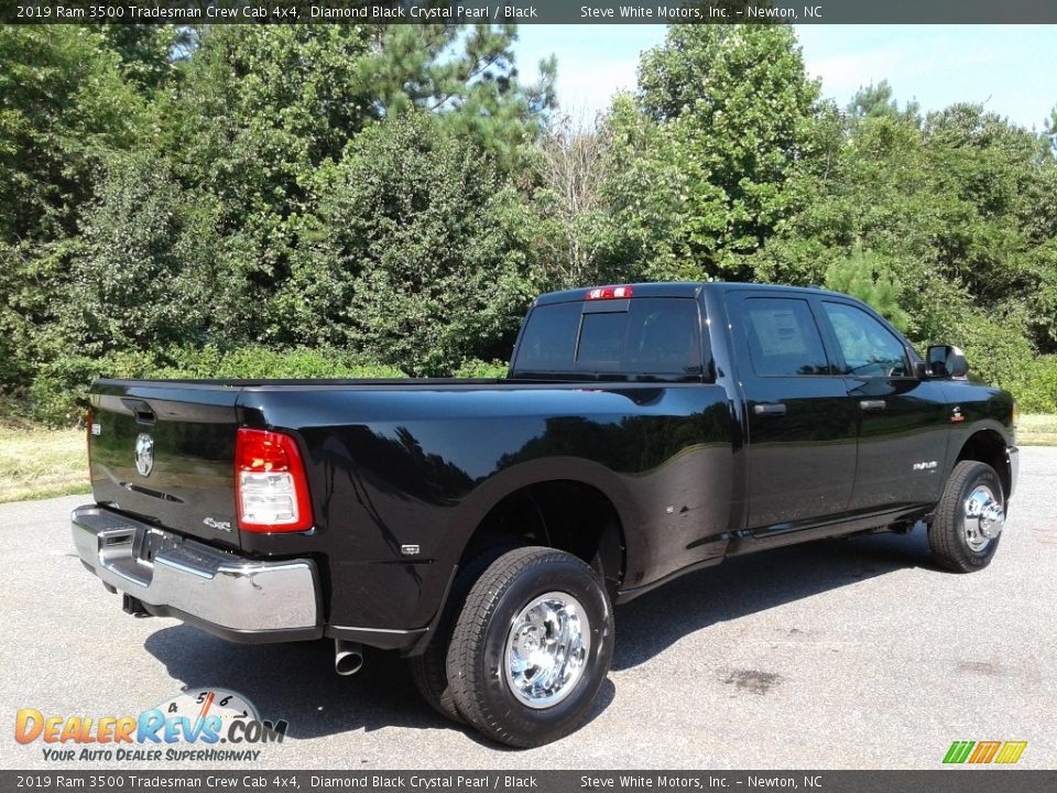 2019 Ram 3500 Tradesman Crew Cab 4x4 Diamond Black Crystal Pearl / Black Photo #6